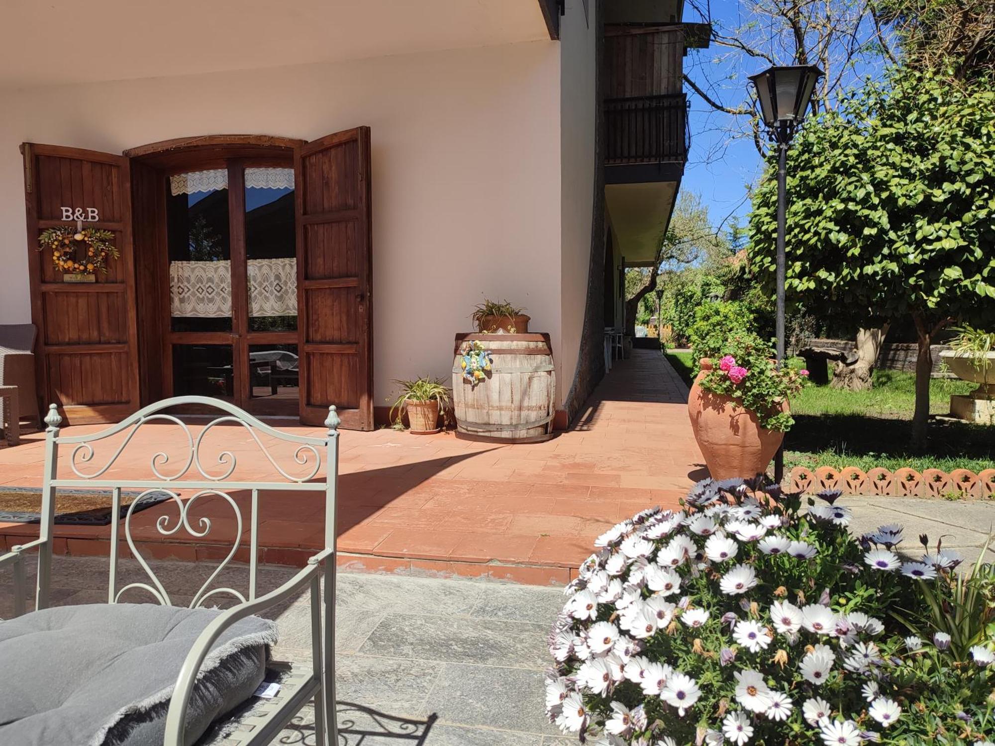 Casa Degli Ulivi Etna Bed & Breakfast Ragalna Exterior photo