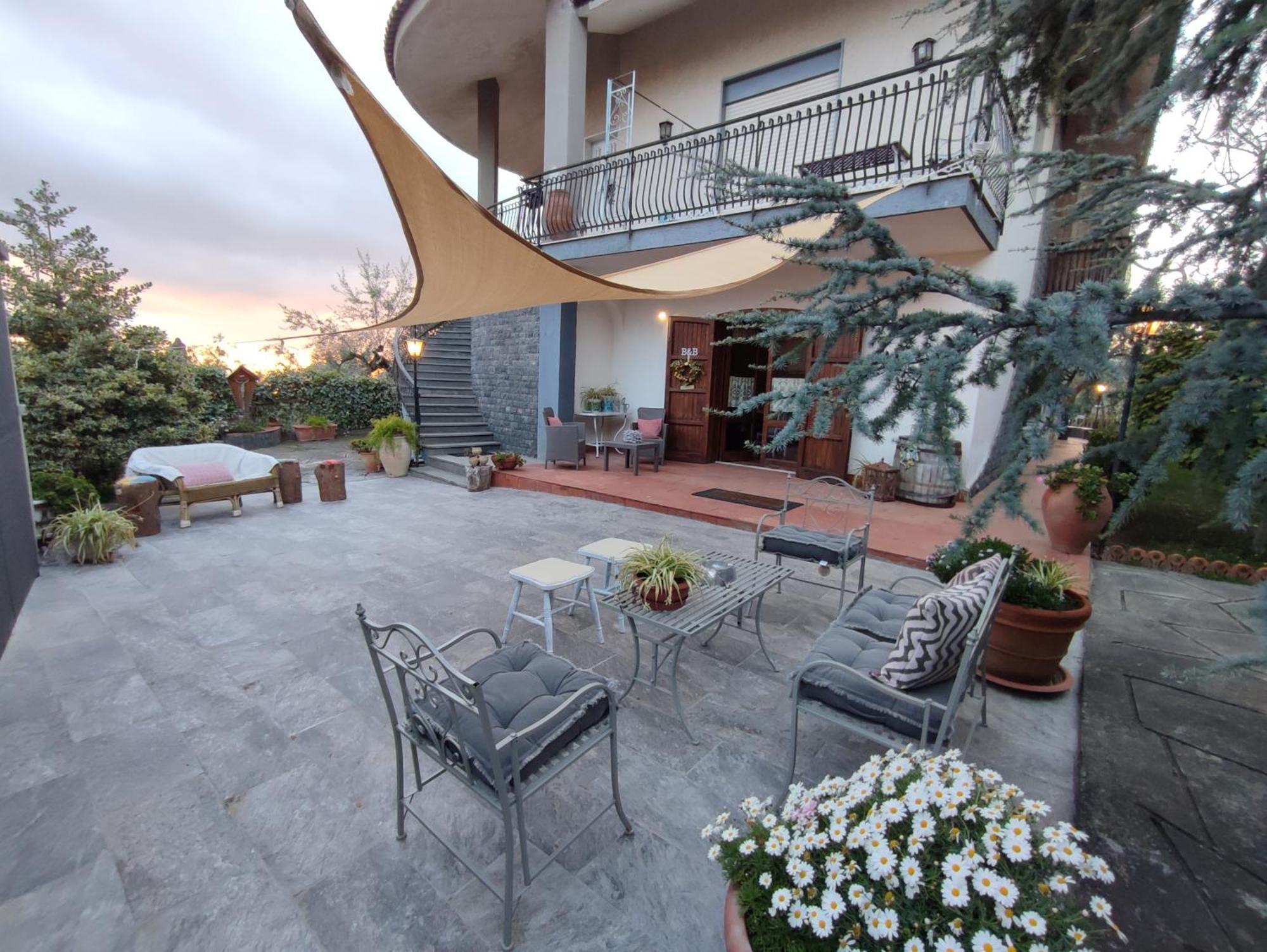Casa Degli Ulivi Etna Bed & Breakfast Ragalna Exterior photo