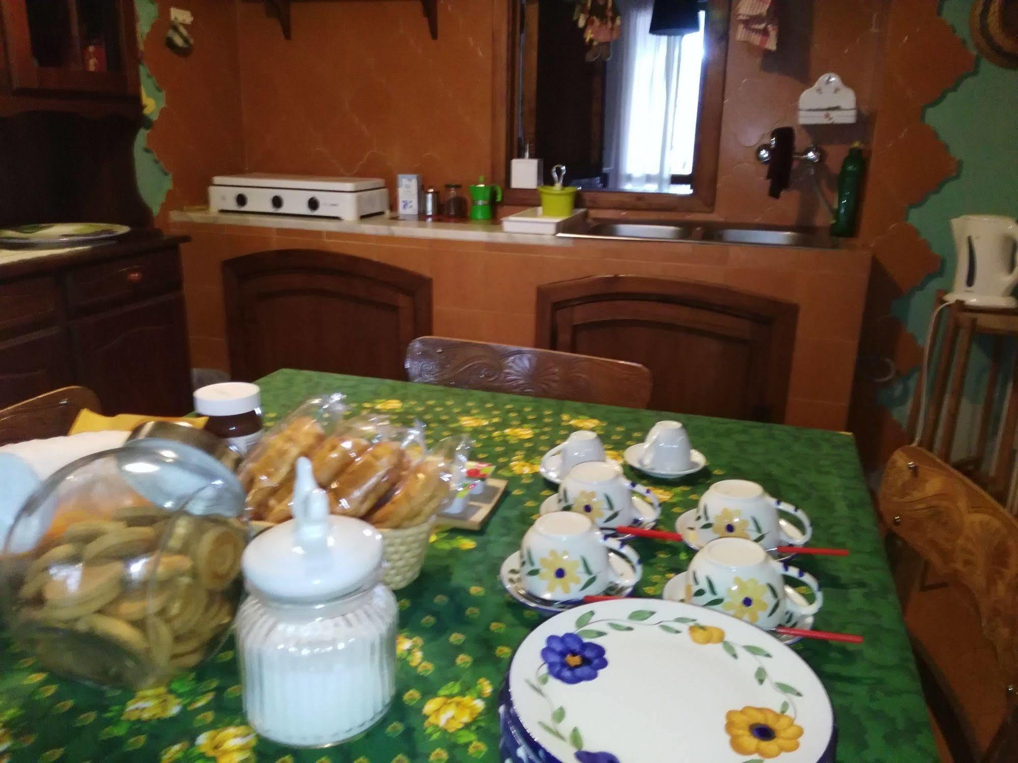 Casa Degli Ulivi Etna Bed & Breakfast Ragalna Exterior photo
